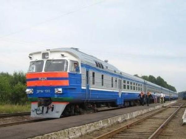 Новина Станції Помічна та Котовськ з’єднає приміський пасажирський поїзд Ранкове місто. Кропивницький