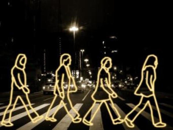 Новина ГАИ хочет, чтобы пешеходы светились в темноте Ранкове місто. Кропивницький