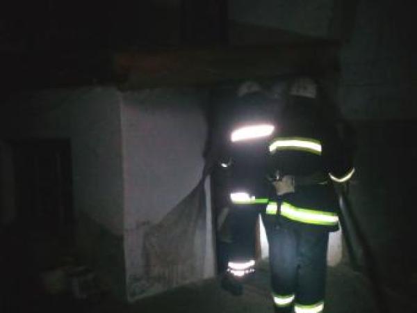 Новина У Новгородці рятувальники погасили пожежу в будинку Ранкове місто. Кропивницький