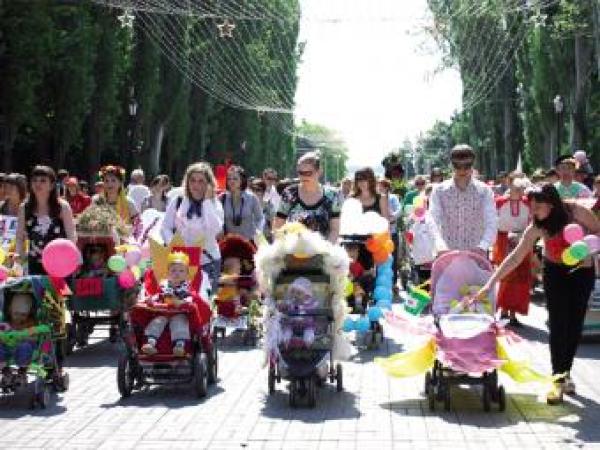 Новина В Севастополе пройдет парад колясок Ранкове місто. Кропивницький