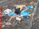В Симферополе раскидан мусор прям на обочине улицы (ФОТО)