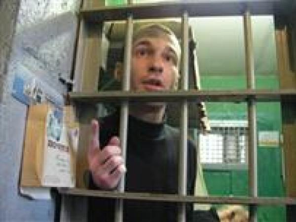 Новина В Одесской тюрьме заключенные от отчаяния вскрыли вены: Руководство вину отрицает Ранкове місто. Кропивницький
