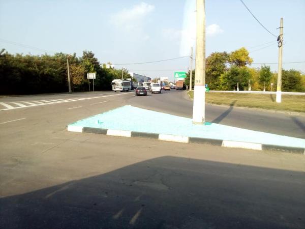 Новина Голубые камешки продолжают путешествовать Кропивницким: теперь на «кольце» возле «Креатива» Ранкове місто. Кропивницький