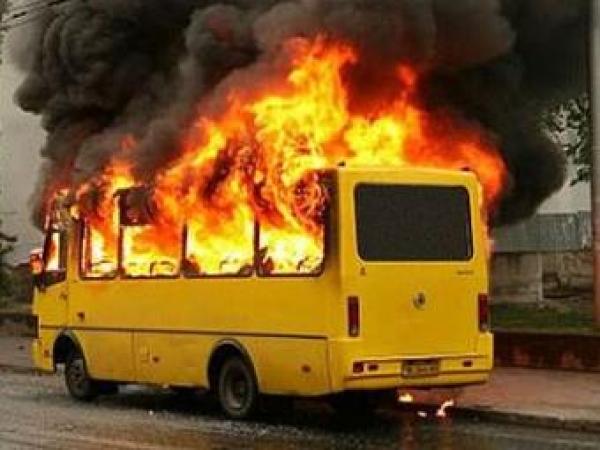 Новина На Кировоградщине вчера горел рейсовый автобус Ранкове місто. Кропивницький