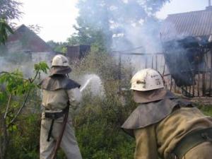 Новина На Кіровоградщині рятувальники загасили пожежі трьох споруд Ранкове місто. Кропивницький