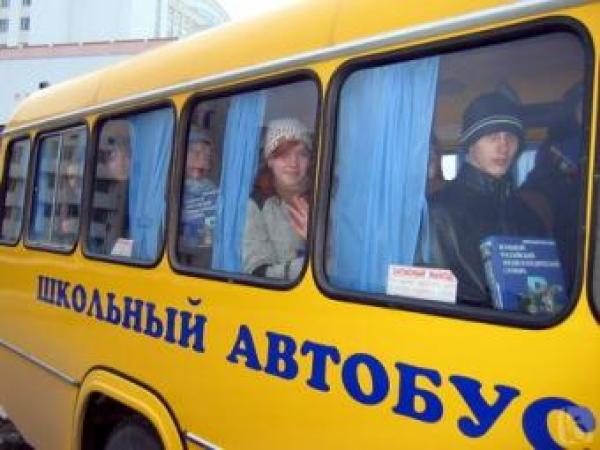 Новина Школьные автобусы возят похоронные процессии Ранкове місто. Кропивницький