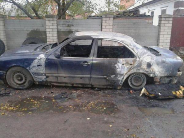 Новина У Кіровоградській області загорівся автомобіль «Mercedes» Ранкове місто. Кропивницький