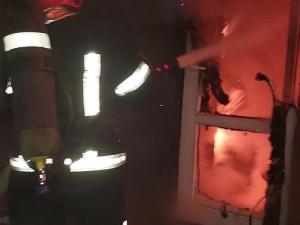 Новина На Кіровоградщині рятувальники приборкали дві пожежі господарчих будівель у житловому секторі Ранкове місто. Кропивницький