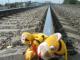 В Крыму поезд насмерть сбил отца с ребенком