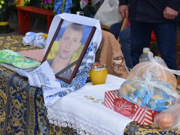 Новина Кропивничани попрощалися з загиблим на Донеччині офіцером Ранкове місто. Кропивницький
