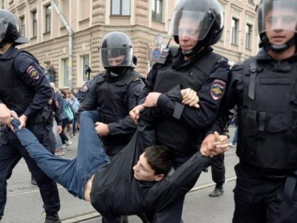 Новина Заява речника ЄС щодо реакції на протести у Російській Федерації Ранкове місто. Кропивницький