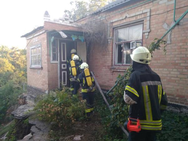 Новина На Кіровоградщині загорялись магазин, покинута будівля і сінник Ранкове місто. Кропивницький