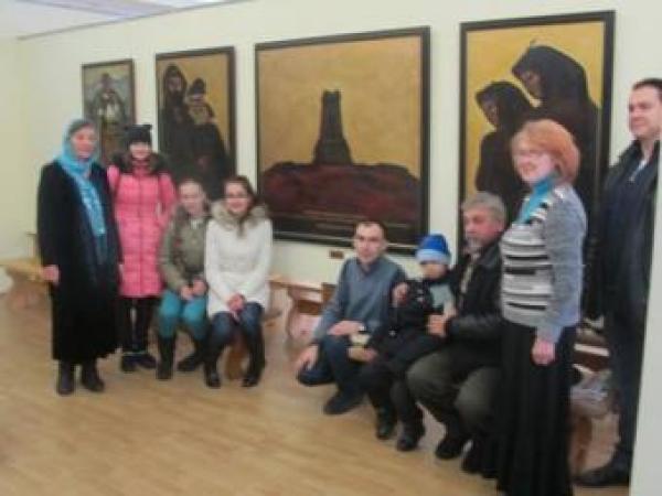 Новина У Кропивницькому до художнього музею завітало «Об’єднання болгар «Нашите хора» Ранкове місто. Кропивницький