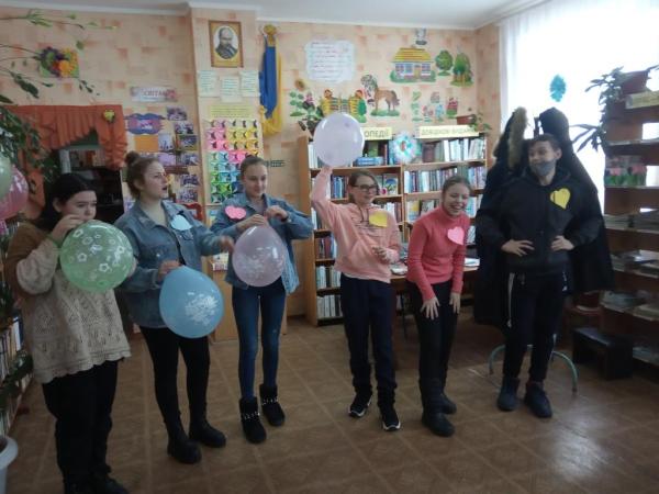 Новина Кропивницький: У дитячій бібліотеці підлітки святкували день Валентина Ранкове місто. Кропивницький