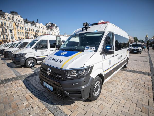Новина Національна поліція України отримала службові автомобілі від ЄС Ранкове місто. Кропивницький