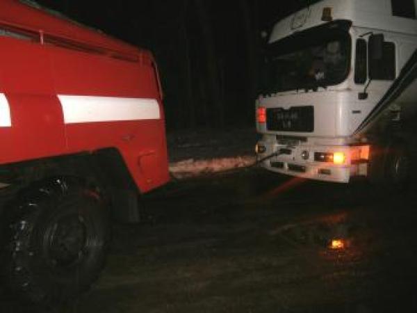 Новина Вчера на обочине трассы забуксовал грузовик Ранкове місто. Кропивницький