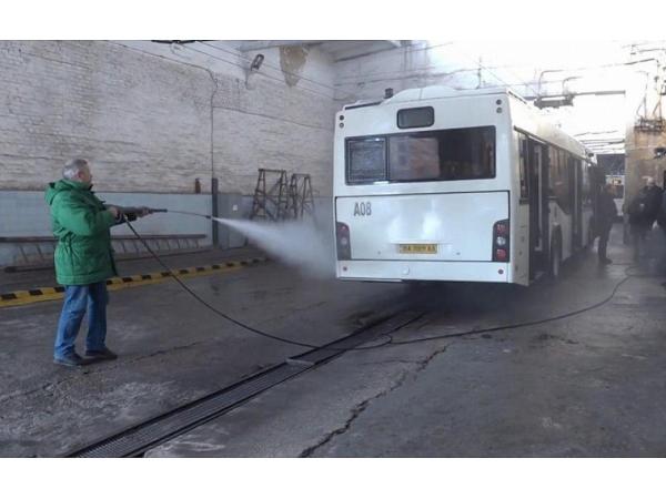 Новина У Кропивницькому тролейбуси ретельно обробляють дезинфікувальними засобами Ранкове місто. Кропивницький