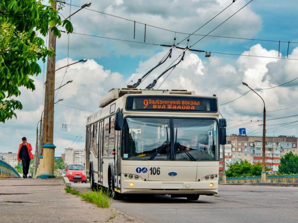 Новина Кропивницький: Відсьогодні відновлюється рух тролейбусів у звичному режимі Ранкове місто. Кропивницький