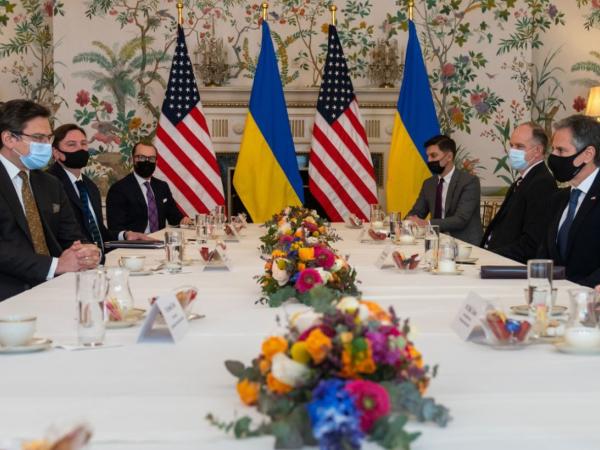 Новина Дипломати України та США обговорили кроки для стримування агресивних дій Росії Ранкове місто. Кропивницький