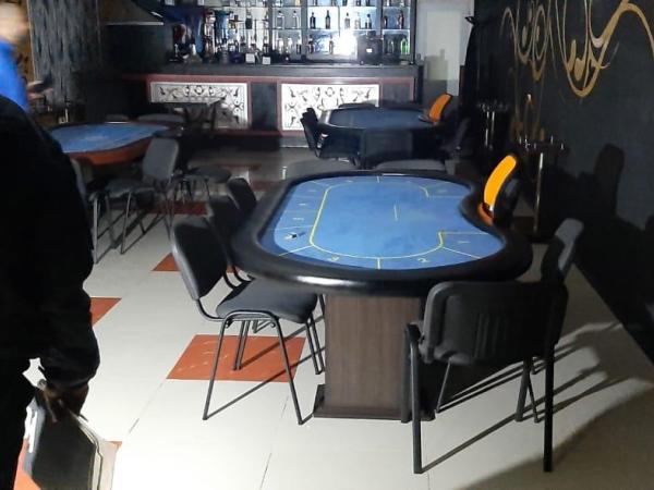 Новина У Кропивницькому викрили покерний клуб для «обраних» клієнтів Ранкове місто. Кропивницький