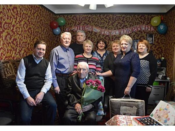 Новина Кропивницький військовий пенсіонер відзначив свій 100-ий день народження Ранкове місто. Кропивницький