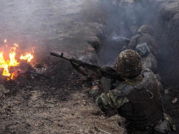 Новина Бойовики пішли в активний наступ на українські позиції, є втрати Ранкове місто. Кропивницький