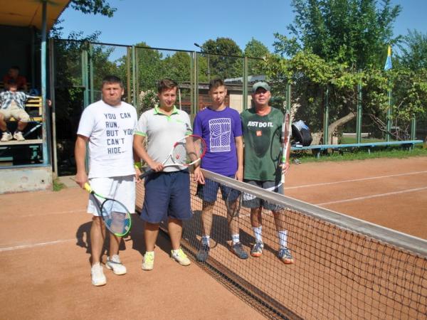 Новина У Кропивницькому відбулася відкрита першість з тенісу Ранкове місто. Кропивницький