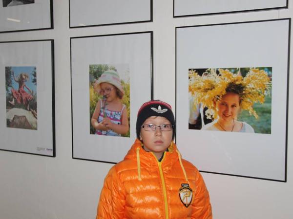 Новина Юный фотограф из Кропивницкого стал одним из участников международной выставки (ФОТО) Ранкове місто. Кропивницький