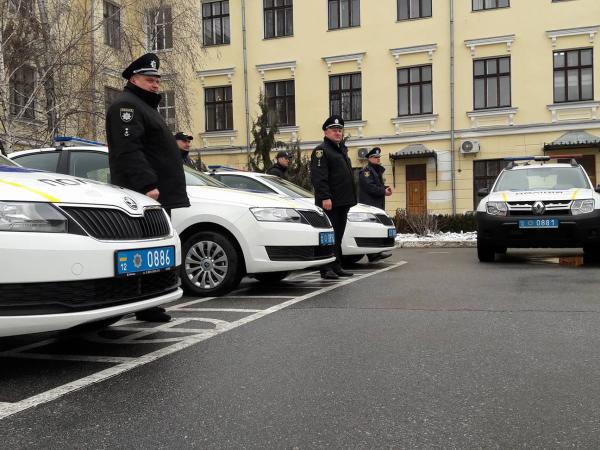 Новина Патрульним поліцейським Кіровоградщини вручили ключі від 11 машин (ФОТО) Ранкове місто. Кропивницький