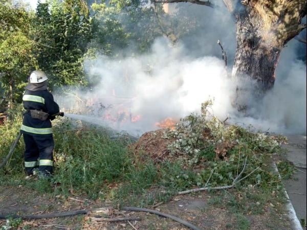 Новина Рятувальники Кіровоградщини приборкали три пожежі Ранкове місто. Кропивницький