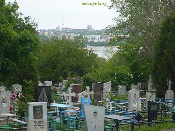 Новина В Олександрії арештували чоловіка, який обкрадав могили на кладовищі Ранкове місто. Кропивницький