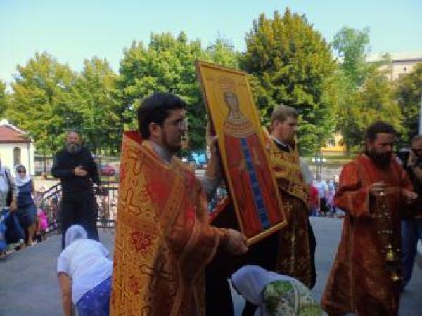 Новина У Кропивницький з Кіпру прибула ікона святої Ірини (ФОТО) Ранкове місто. Кропивницький