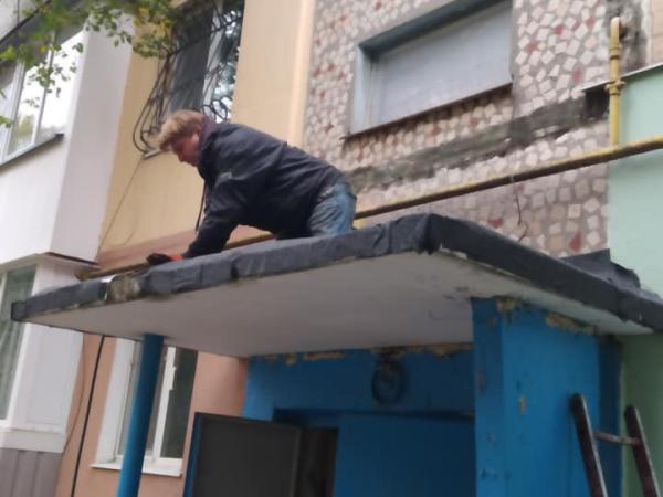 Новина У Кропивницькому ремонтують ґанки багатоповерхівок Ранкове місто. Кропивницький