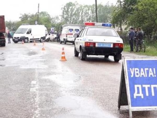 Новина На Кіровоградщині в ДТП травмувалися четверо людей, серед них – діти Ранкове місто. Кропивницький
