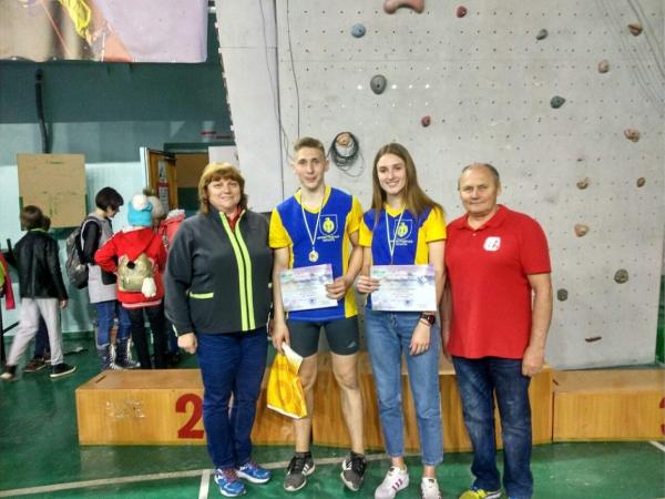 Новина Кропивницькі скелелази підтвердили свій високий клас на чемпіонаті України у Нікополі Ранкове місто. Кропивницький