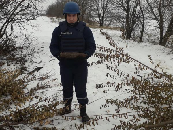 Новина Кіровоградщина: У лісосмузі знайшли артилерійські снаряди Ранкове місто. Кропивницький