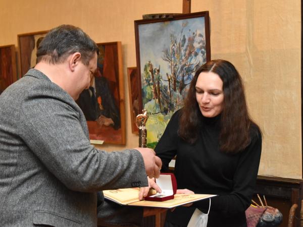 Новина Кропивницький: Працівники Музею мистецтв отримали кубок «Степовий орел» (ФОТО) Ранкове місто. Кропивницький