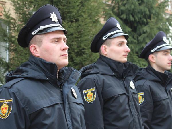 Новина Нові працівники поліції присягнули на вірність Українському народу Ранкове місто. Кропивницький