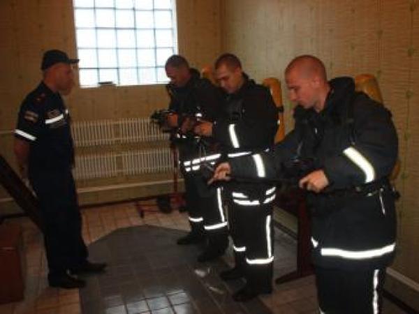 Новина Кропивницькі рятувальники тренувались в теплодимокамері Ранкове місто. Кропивницький