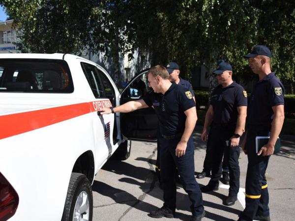Новина Кропивницький: Рятувальники отримали сучасний спецавтомобіль (ФОТО) Ранкове місто. Кропивницький
