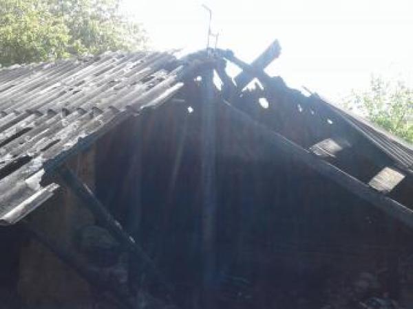 Новина Кропивницькі рятувальники загасили пожежу у житловому будинку Ранкове місто. Кропивницький