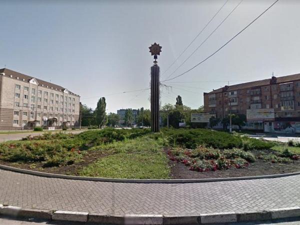 Новина У Кропивницькому триває перейменування площі Дружби народів Ранкове місто. Кропивницький