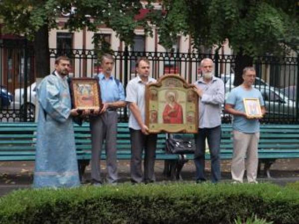 Новина Українська Православна церква урочисто відзначає свято Успіння Божої Матері Ранкове місто. Кропивницький