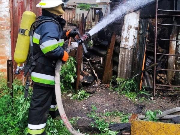 Новина У Кіровоградській області вогнеборці ліквідували дві пожежі Ранкове місто. Кропивницький