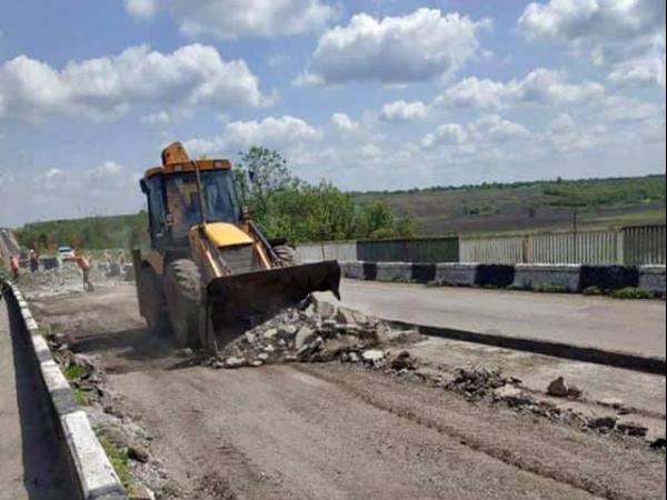 Новина Неподалік Кропивницького почали капремонт мосту на дорозі М-12 Ранкове місто. Кропивницький