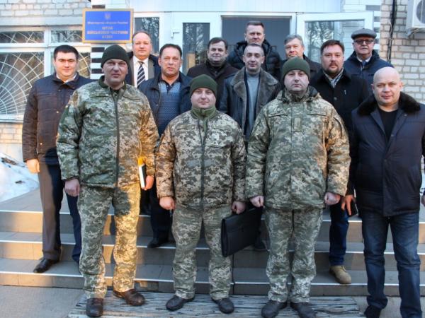 Новина Банкіри привітали українських військових з днем народження частини Ранкове місто. Кропивницький