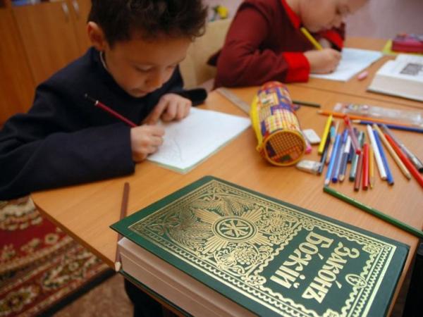 Новина Місцева влада може запровадити уроки релігійної освіти в школах Ранкове місто. Кропивницький