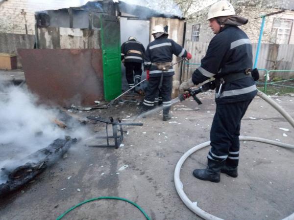 Новина Минулої доби рятувальники Кіровоградщини приборкали дві пожежі Ранкове місто. Кропивницький