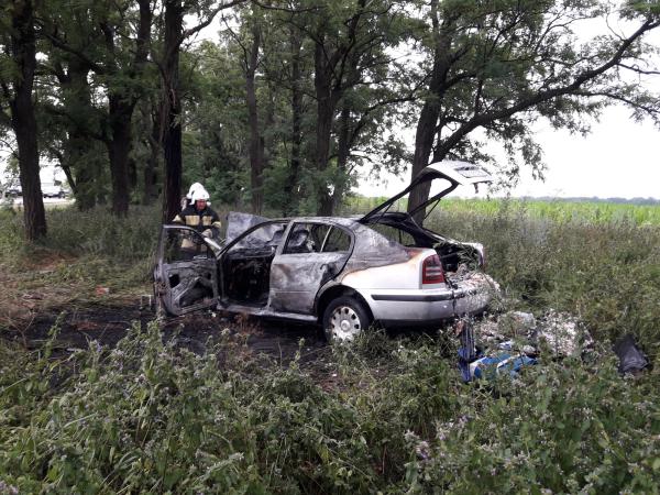 Новина На Кіровоградщині згоріли два автомобілі Ранкове місто. Кропивницький
