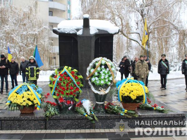 Новина Кропивницькі поліцейські вшанували загиблих ліквідаторів аварії на ЧАЕС (ФОТО) Ранкове місто. Кропивницький